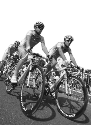 本栏图片均为通讯员 李少雄 摄