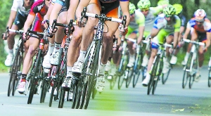 今天下午，2011年首届环北京职业国际公路自行车赛将诞生第一个总冠军。世界水平的“中国环法”赛，给北京和世界搭建了一个开放的舞台。“国际速度”在北京飞驰。