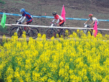 全国山地自行车冠军赛战青白江