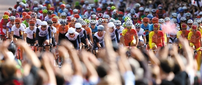 驾轻就熟的“环法车王”未能在车手大军中脱颖而出。