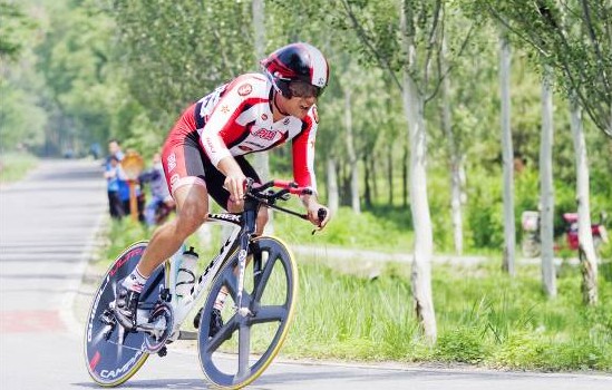 解放军开喜自行车队选手宋宝庆 亚运会 冠军