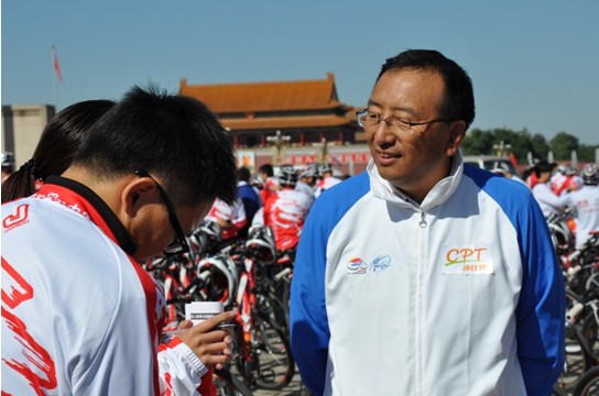 康比特公司董事长白厚增接受媒体专访