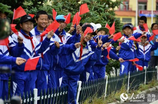 第四赛段：西海镇儿童笑脸迎环湖（组图）